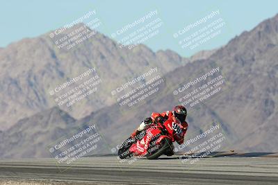 media/Dec-01-2025-Moto Forza (Mon) [[2daa91e15f]]/1-Advanced Group/Session 4 Turn 9/